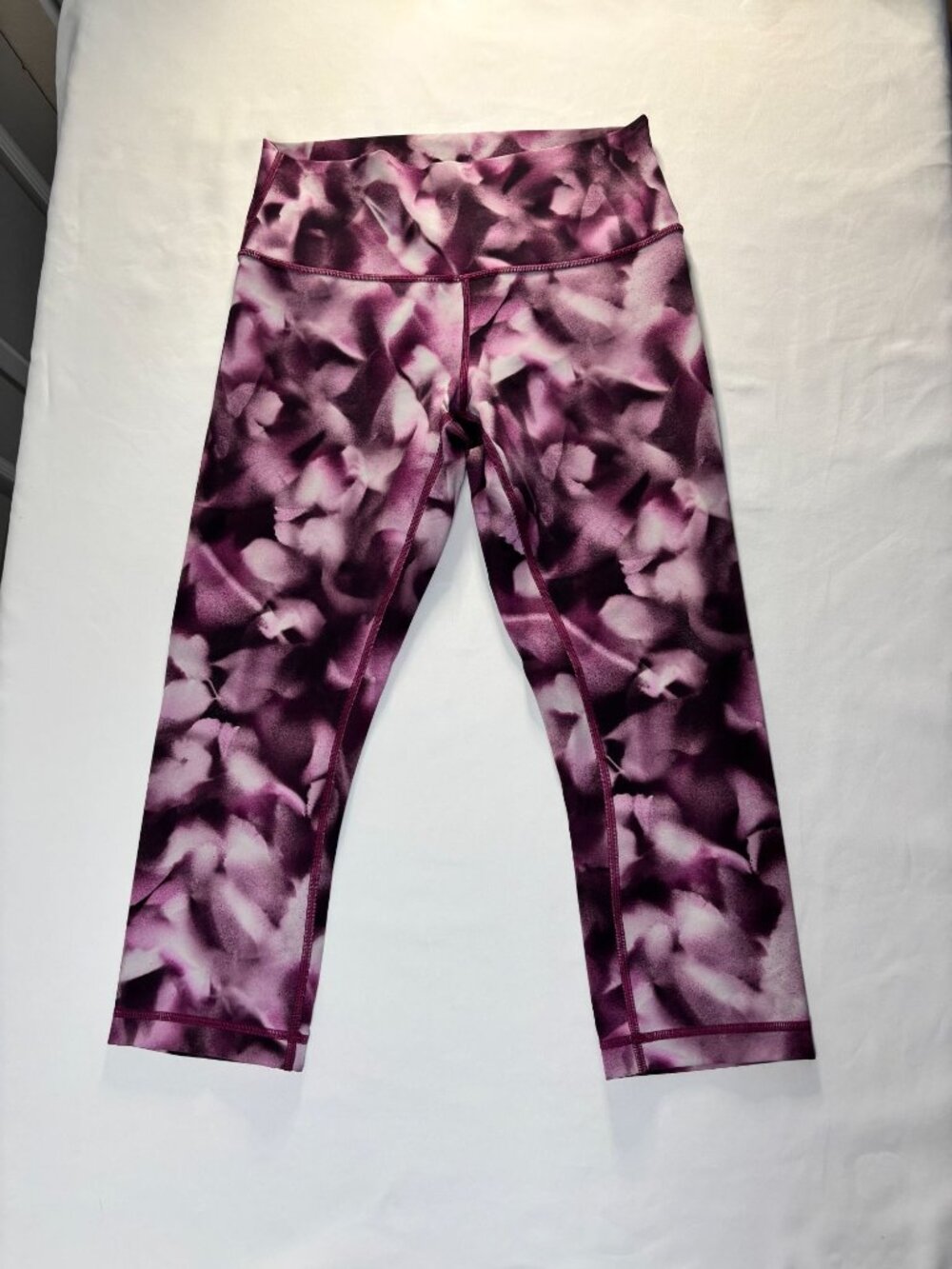 Lululemon Cropped Leggings Size M